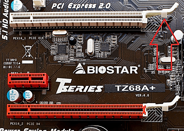 фиксатор видеокарты в разъеме PCI Express
